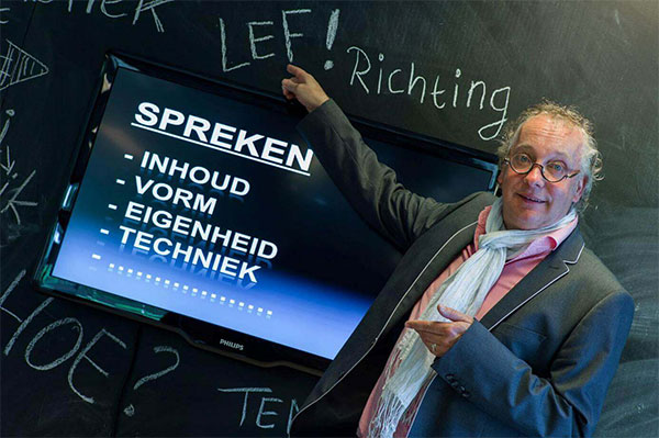 Sprekerscoach Johan van Genechten